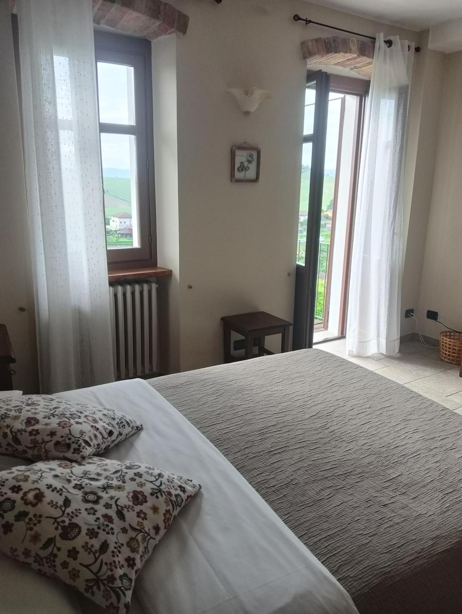 Il Borgo B&B Castellinaldo Εξωτερικό φωτογραφία