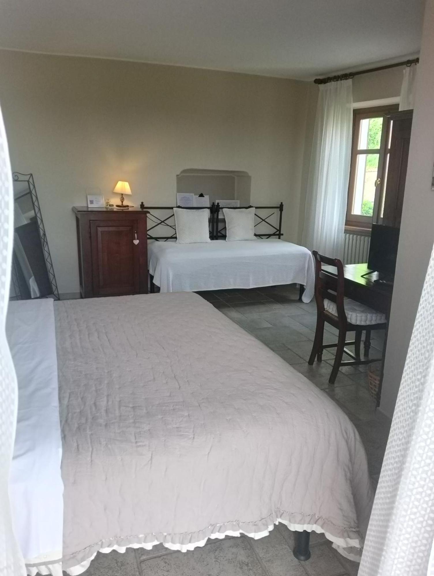 Il Borgo B&B Castellinaldo Εξωτερικό φωτογραφία